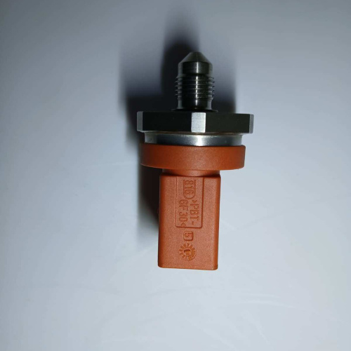 Sensor de Presion de riel de combustible VW AUDI 1.8, 2.0, 3.0, 3.2, 3.6 TSI  